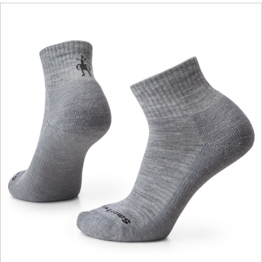 Smartwool Women’s Everyday Merino Ribbed Light Cushion Ankle Sock Gray Med New